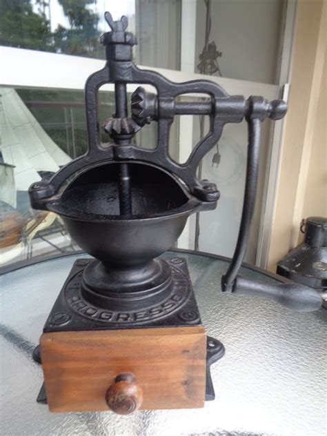 Comprar Moedor De Café Antigo Barato Preço